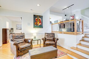 The White Elephant Inn Getaway w/ Pool & Hot Tub!