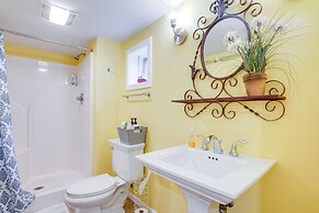 The White Elephant Inn Getaway w/ Pool & Hot Tub!