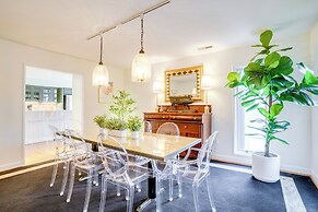 The White Elephant Inn Getaway w/ Pool & Hot Tub!