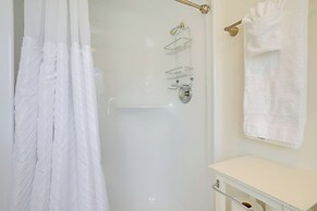 The White Elephant Inn Getaway w/ Pool & Hot Tub!