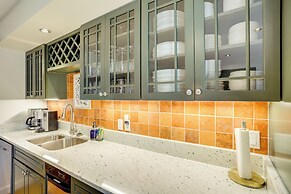 The White Elephant Inn Getaway w/ Pool & Hot Tub!