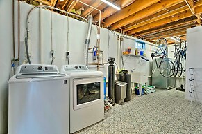 Birders Paradise Beachhouse < 2 Miles to Winery!