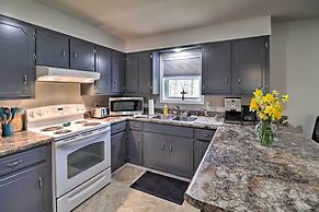 Greers Ferry Home w/ Yard, < 1 Mi to Marina!