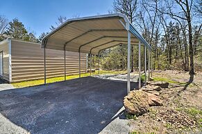Greers Ferry Home w/ Yard, < 1 Mi to Marina!