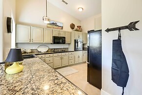 Deck & Indoor Pickleball Court: West Sedona Home!