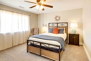 Deck & Indoor Pickleball Court: West Sedona Home!