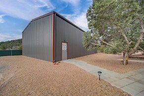 Deck & Indoor Pickleball Court: West Sedona Home!