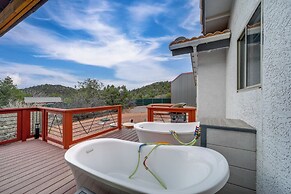 Deck & Indoor Pickleball Court: West Sedona Home!