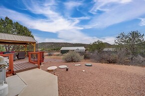 Deck & Indoor Pickleball Court: West Sedona Home!