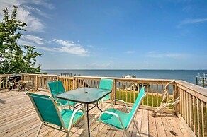 Coastal Escape: Bayfront Home w/ Dock & Views