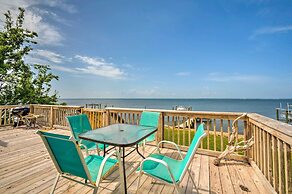 Coastal Escape: Bayfront Home w/ Dock & Views