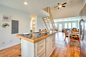 Coastal Escape: Bayfront Home w/ Dock & Views