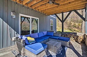 Comfy Asheville Vacation Rental With Hot Tub