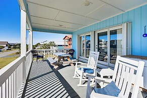 Oceanside Oak Island Getaway: For Families & Pets!