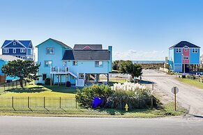 Oceanside Oak Island Getaway: For Families & Pets!