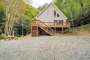 'greystone' Creekside Cabin: Hike, Fish & Explore!
