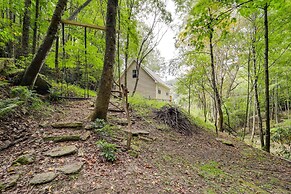 'greystone' Creekside Cabin: Hike, Fish & Explore!