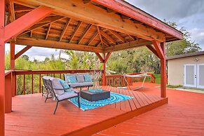 Cozy Melbourne Home w/ Deck & Pool: 5 Mi to Beach!