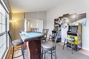 Gilbert Family Home: Games, Private Pool & Patio!