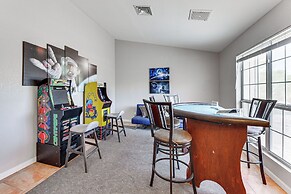 Gilbert Family Home: Games, Private Pool & Patio!