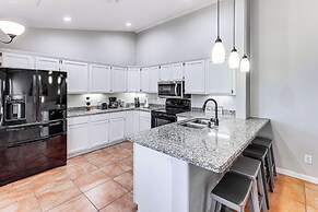 Gilbert Family Home: Games, Private Pool & Patio!