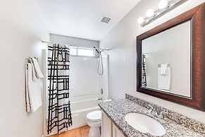 Gilbert Family Home: Games, Private Pool & Patio!