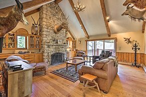 40-acre Ski Retreat w/ Hot Tub in Banner Elk!