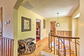 40-acre Ski Retreat w/ Hot Tub in Banner Elk!