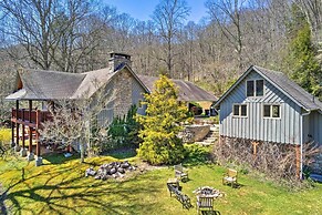 40-acre Ski Retreat w/ Hot Tub in Banner Elk!