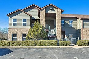 Branson Condo w/ Balcony on Ledgestone Golf Course