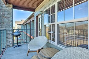 Branson Condo w/ Balcony on Ledgestone Golf Course