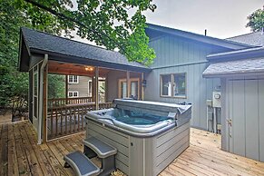 Massanutten Resort Home w/ Deck + Mountain Views!