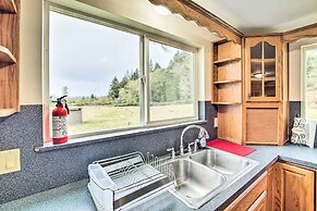 Quaint Coquille Getaway Near Beaches + Parks!