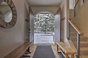 Townhome ~ 4 Mi to Beaver Creek & 8 Mi to Vail!