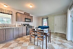Pet-friendly Cassoplis Cabin, Close to Parks!
