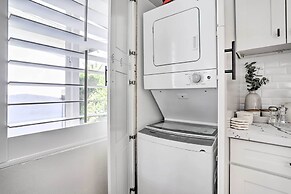 < 1 Mi to El Paseo: Cottage Oasis w/ Fire Pit