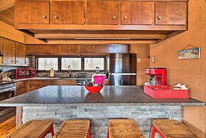 Fire Pit & Grill: Lakefront Poconos Cottage!