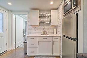 1 Mi to Riverwalk: Downtown Reno Studio w/ Patio!