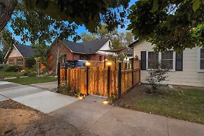 1 Mi to Riverwalk: Downtown Reno Studio w/ Patio!