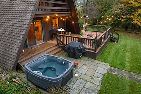 Rustic Lafayette A-frame Cabin w/ Game Room!