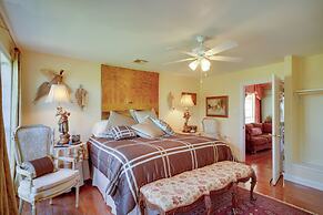 Exquisite Lake Charles Gem - Waterfront Views