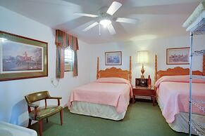 Exquisite Lake Charles Gem - Waterfront Views