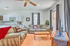 Cozy & Relaxing Eloy Apartment w/ Pool Access