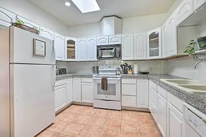 Cozy & Relaxing Eloy Apartment w/ Pool Access