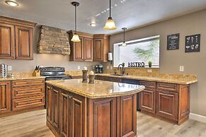 Remarkable Gilbert Home: 2 Mi to Golf Courses!