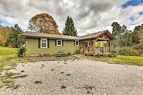 Newland Retreat w/ Creek, Near Hiking + Wineries!