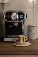 Elegant Warsaw Apartment by Renters