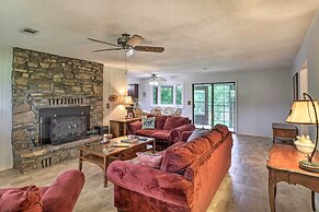 Norfork Getaway: Walk in White River Access!