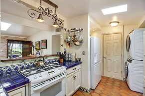 Eclectic Tucson Home 2 Mi to Saguaro National Park