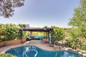 Eclectic Tucson Home 2 Mi to Saguaro National Park